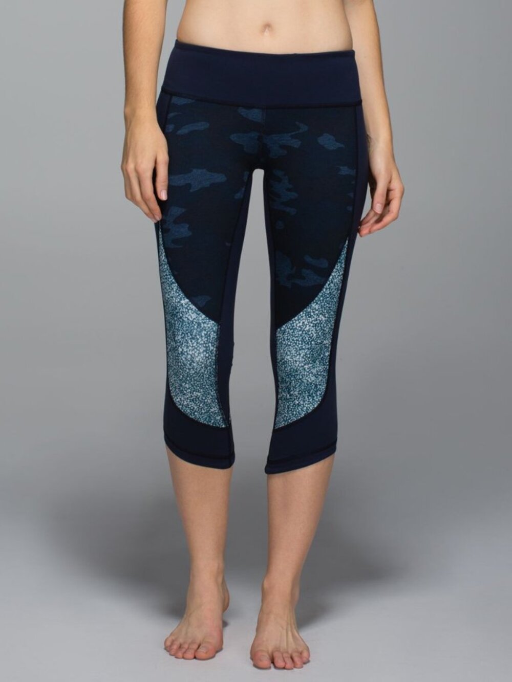 Lululemon Wunder Under Crop Full-On Luon Size 6 W6E32S